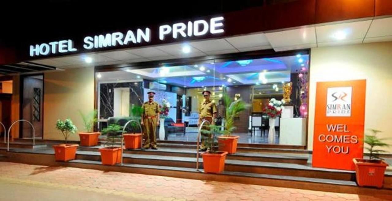 Hotel Simran Pride, Raipur מראה חיצוני תמונה
